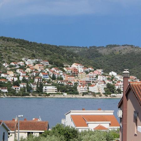 Apartment Ema Trogir Quarto foto