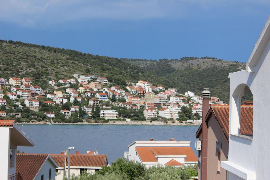 Apartment Ema Trogir Quarto foto